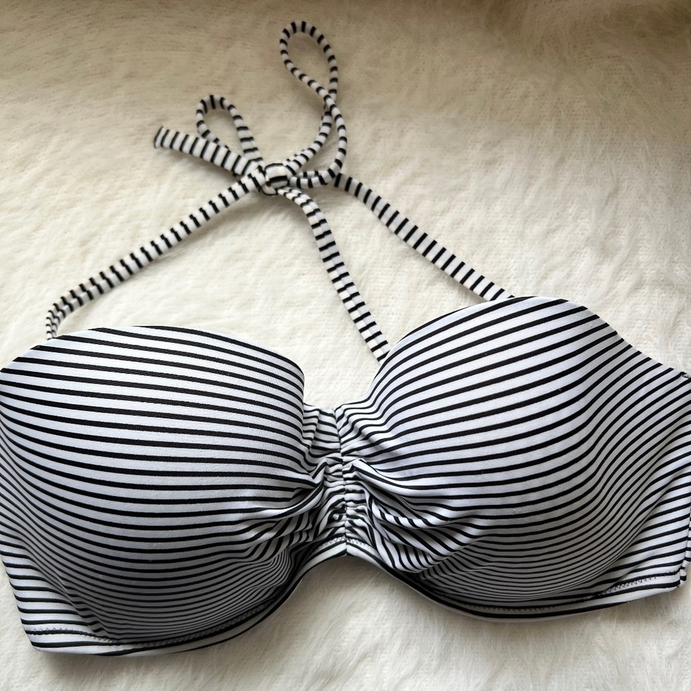 Victoria's Secret Striped Bikini Top - Size 36DD